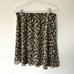 Banana Republic Skirt Medium Flowy, Lined